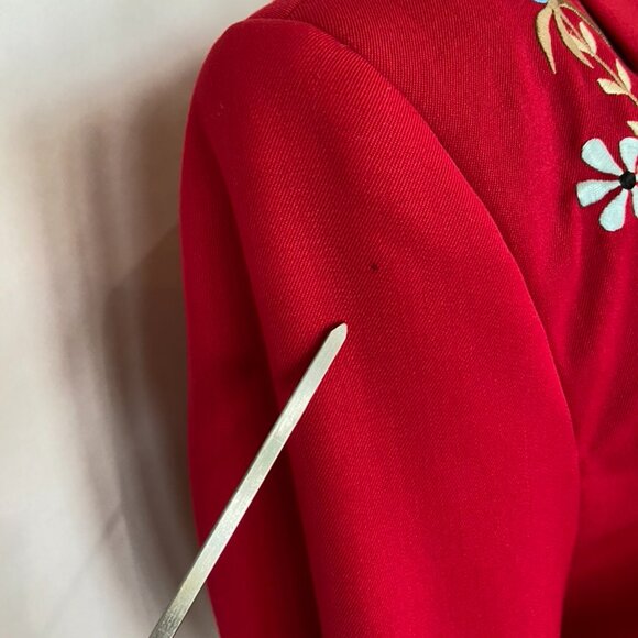 Manuel Cuevas Women's red cropped jacket - Picture 15 of 16